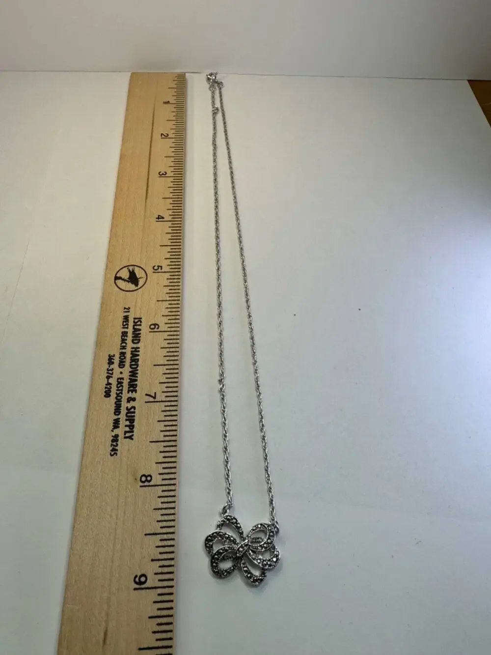 Vintage AVON Chain Necklace Bow Pendent Silver Tone 18” Jewelry